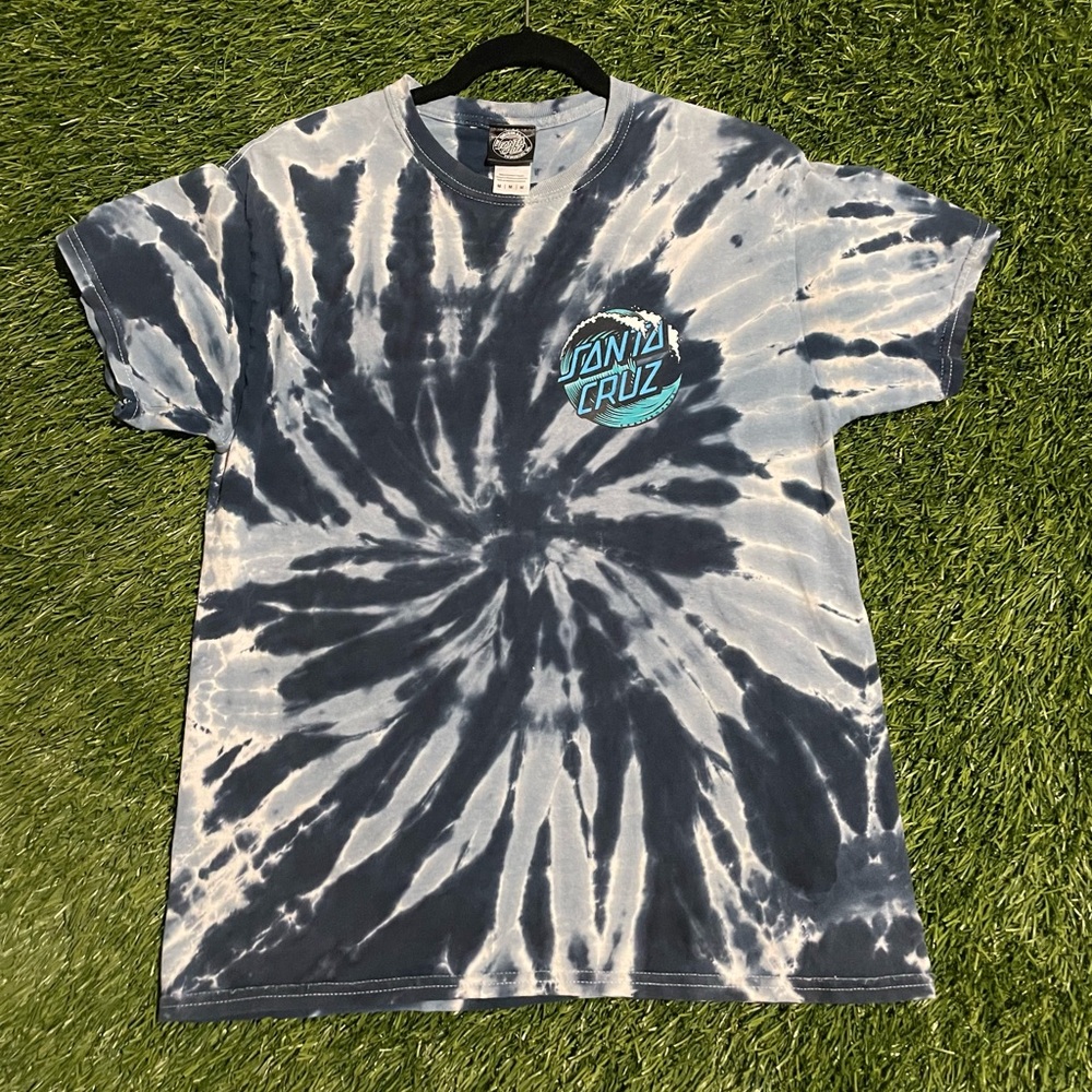 Santa Cruz tee